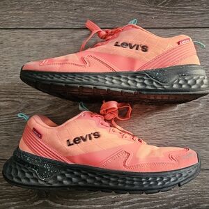 Levi's Coral Sneakers